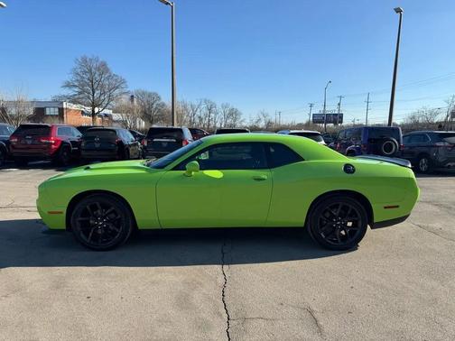 2019 Dodge Challenger SXT