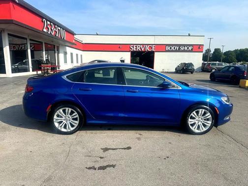 2015 Chrysler 200 Limited