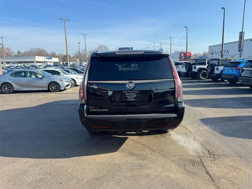2015 Cadillac Escalade ESV Luxury