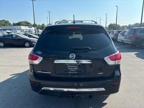 2015 Nissan Pathfinder S
