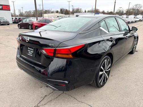 2021 Nissan Altima SR FWD