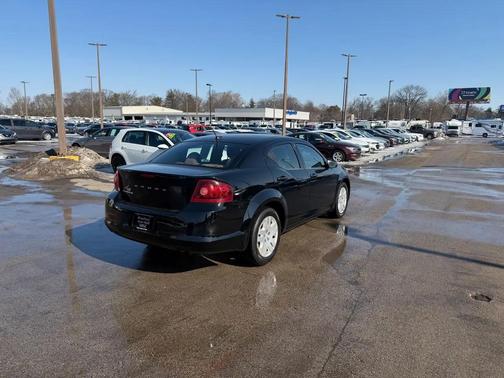 2012 Dodge Avenger SE