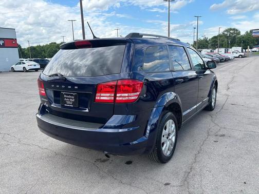 Contusion Blue Pearlcoat 2017 Dodge Journey SE