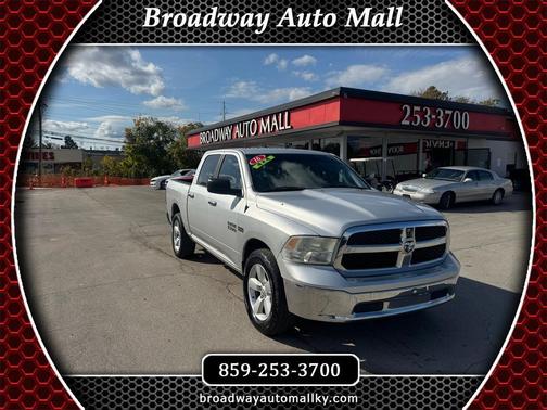 2016 RAM 1500 SLT
