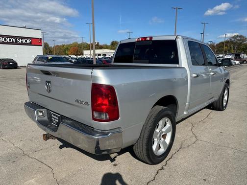 2016 RAM 1500 SLT