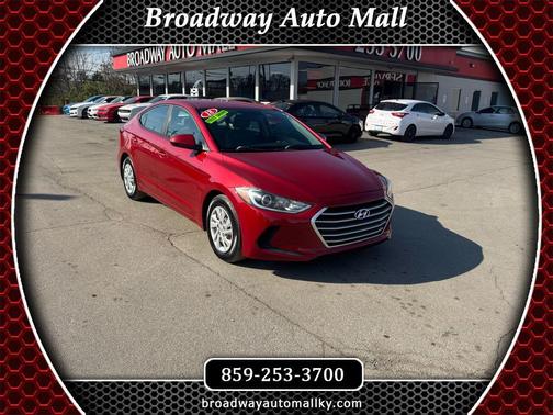 2018 Hyundai ELANTRA SE