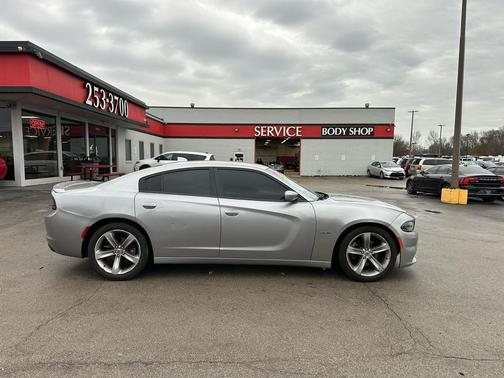2017 Dodge Charger R/T