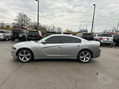 2017 Dodge Charger R/T