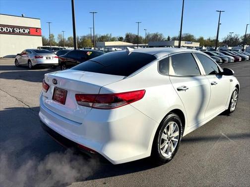 2017 Kia Optima LX