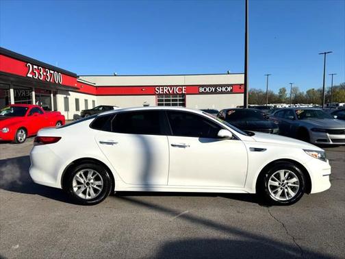 2017 Kia Optima LX