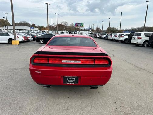 2013 Dodge Challenger SXT