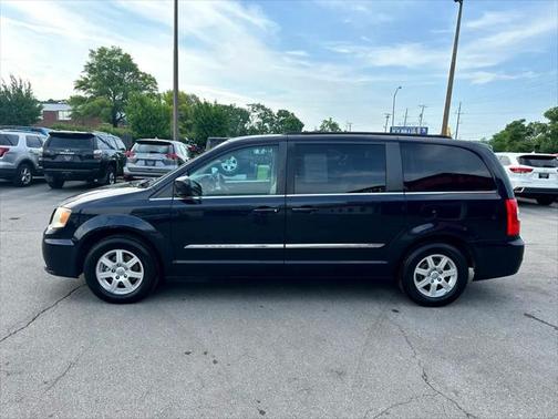 2011 Chrysler Town & Country Touring