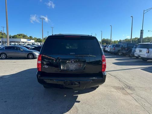 2011 Chevrolet Suburban 1500 LT
