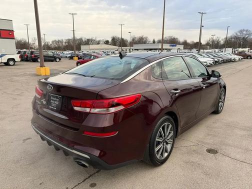 2019 Kia Optima LX