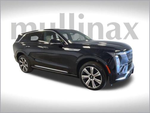 2025 Cadillac Escalade IQ Luxury 2