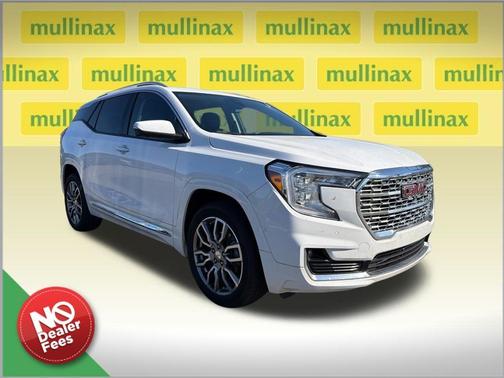 Summit White 2024 GMC Terrain Denali