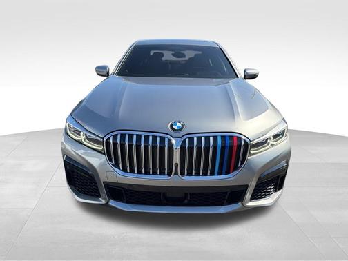 2021 BMW 750 i xDrive