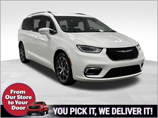 2022 Chrysler Pacifica Touring-L