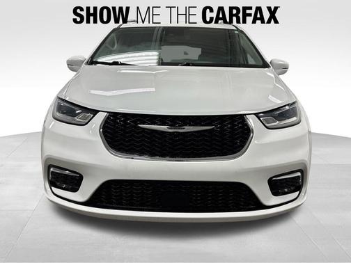 2022 Chrysler Pacifica Touring-L