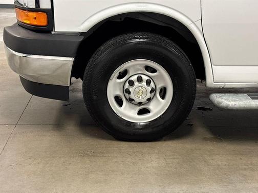2024 Chevrolet Express 2500 Work Van
