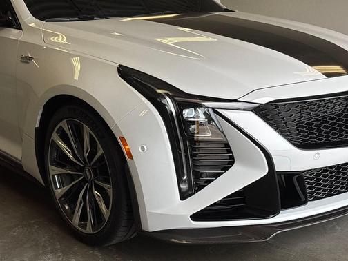 2025 Cadillac CT5-V Blackwing