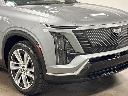 2026 Cadillac VISTIQ Luxury