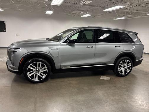 2026 Cadillac VISTIQ Luxury