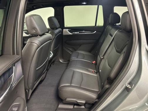 2023 Cadillac XT6 Premium Luxury FWD