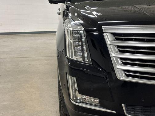 2017 Cadillac Escalade Platinum