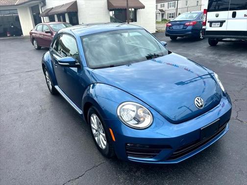 2019 Volkswagen Beetle 2.0T SE
