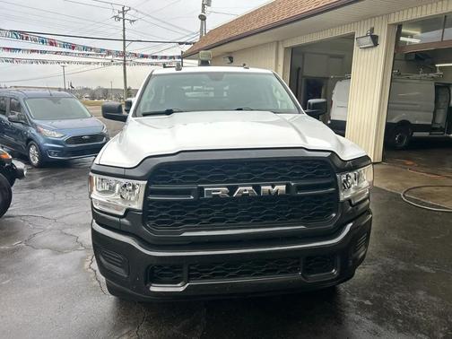 2020 RAM 2500 Tradesman Crew Cab 4x4 8' Box