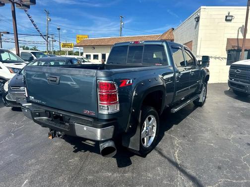 2011 GMC Sierra 2500 SLT