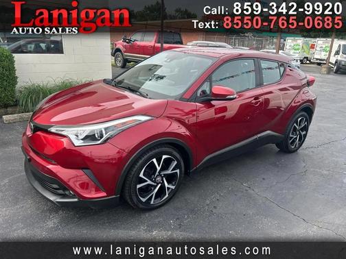 Maroon 2018 Toyota C-HR XLE FWD (Natl)