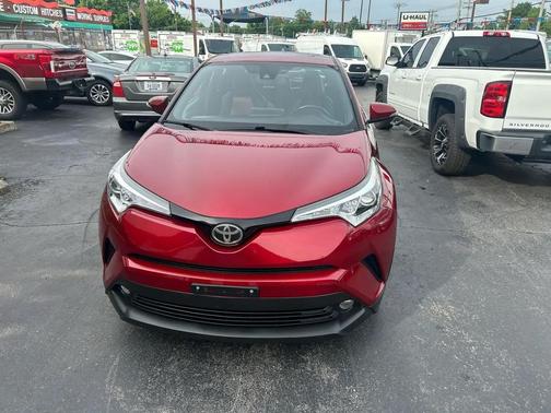 Maroon 2018 Toyota C-HR XLE FWD (Natl)