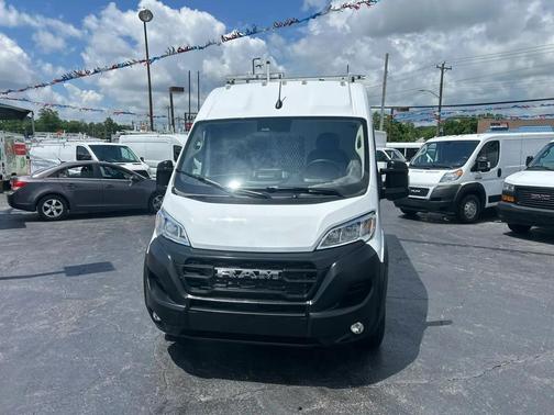 Bright White Clearcoat 2024 RAM ProMaster 2500 Tradesman
