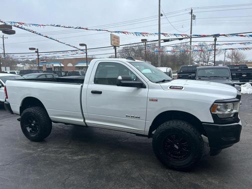 2020 RAM 2500 Tradesman Regular Cab 4X4 8' Box
