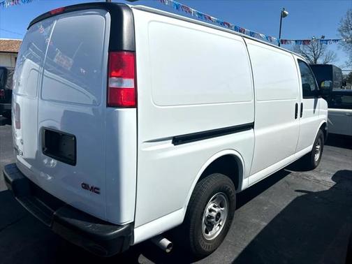 2023 GMC Savana 2500 Work Van