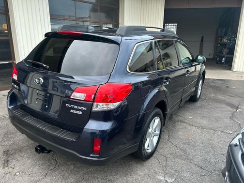2014 Subaru Outback 2.5i Limited