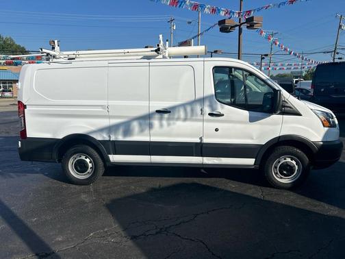 2018 Ford Transit-250 Base