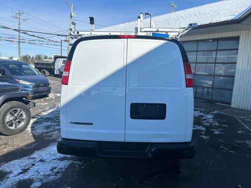 2020 Chevrolet Express 2500 RWD 2500 Regular Wheelbase WT