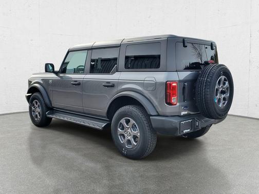 Carbonized Gray Metallic 2025 Ford Bronco Big Bend