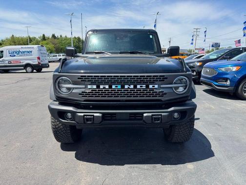 Shadow Black 2023 Ford Bronco Badlands
