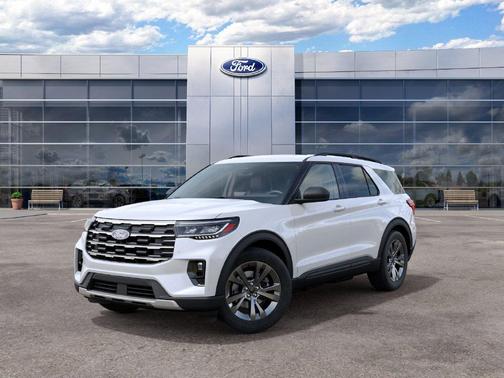 White Metallic 2027 Ford Explorer
