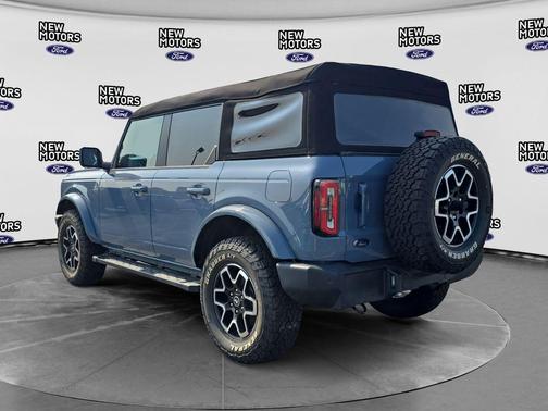 Azure Gray Metallic 2023 Ford Bronco Outer Banks
