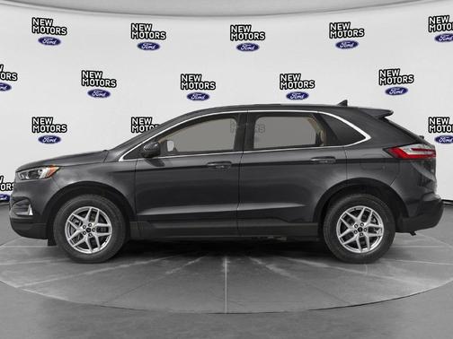 Black Metallic 2024 Ford Edge SEL