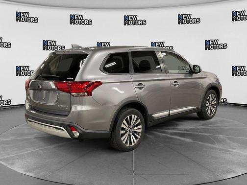 2019 Mitsubishi Outlander SE