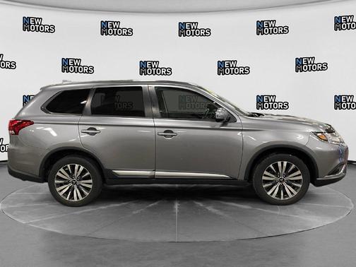2019 Mitsubishi Outlander SE