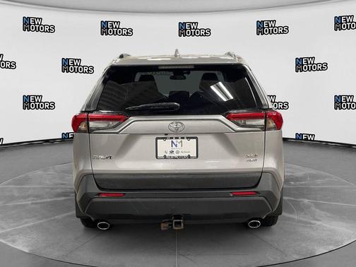 Silver Sky Metallic 2020 Toyota RAV4 XLE