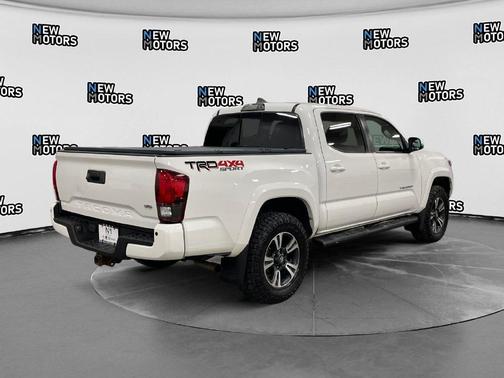Super White 2019 Toyota Tacoma TRD Sport