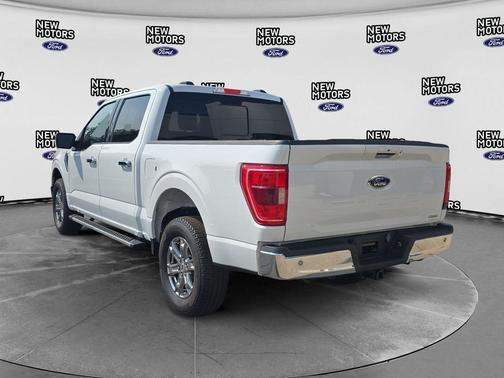 Oxford White 2023 Ford F-150 XLT